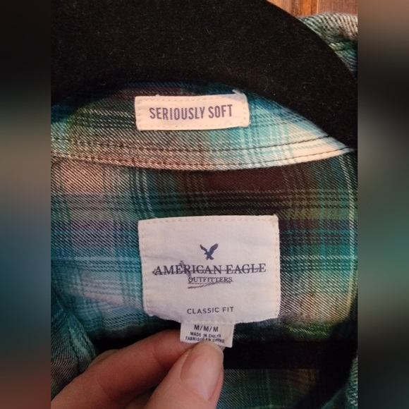 Men's American Eagle soft Flannel, long-sleeved Button-down shirt. - Picture 5 of 5